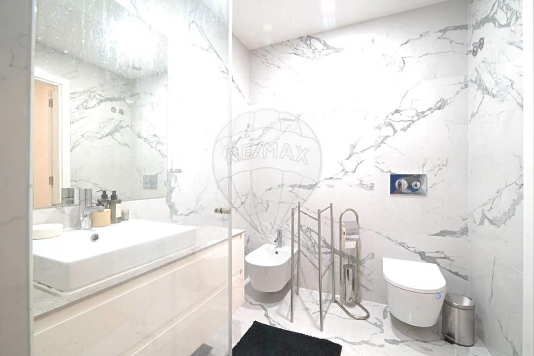 Apartamento T3 para Arrendamento em Venteira Foto 13