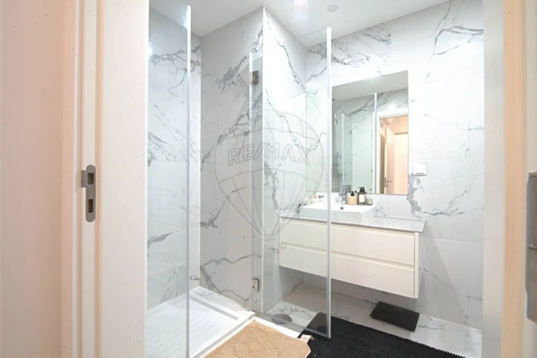 Apartamento T3 para Arrendamento em Venteira Foto 14