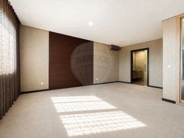 Apartamento T5 para Venda em Torres Novas (Santa Maria, Salvador e Santiago)