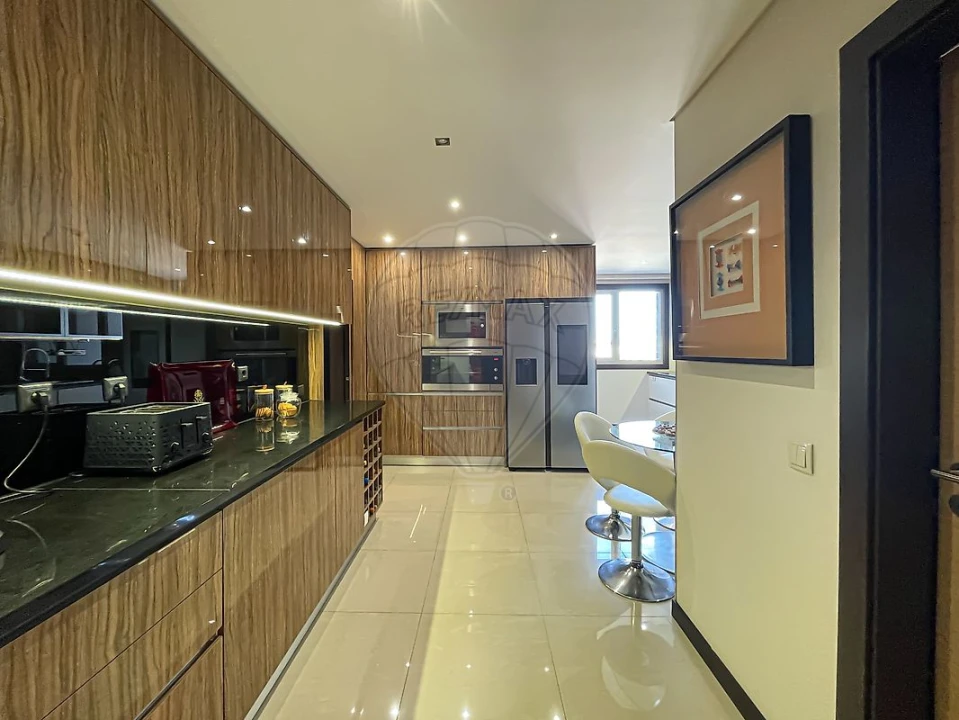 Apartamento T5 para Venda em Torres Novas (Santa Maria, Salvador e Santiago) Foto 1