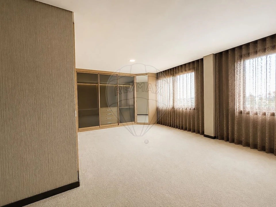 Apartamento T5 para Venda em Torres Novas (Santa Maria, Salvador e Santiago) Foto 2