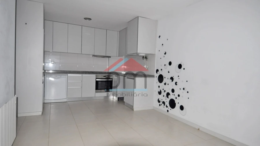 Apartamento T2 para Venda em Mazedo e Cortes