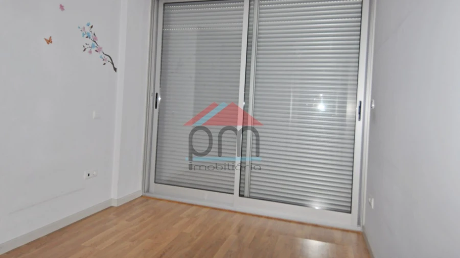 Apartamento T2 para Venda em Mazedo e Cortes Foto 6