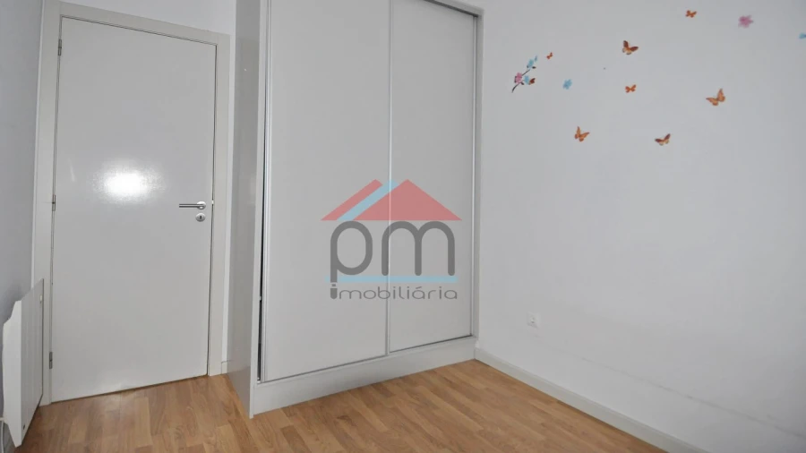 Apartamento T2 para Venda em Mazedo e Cortes Foto 7