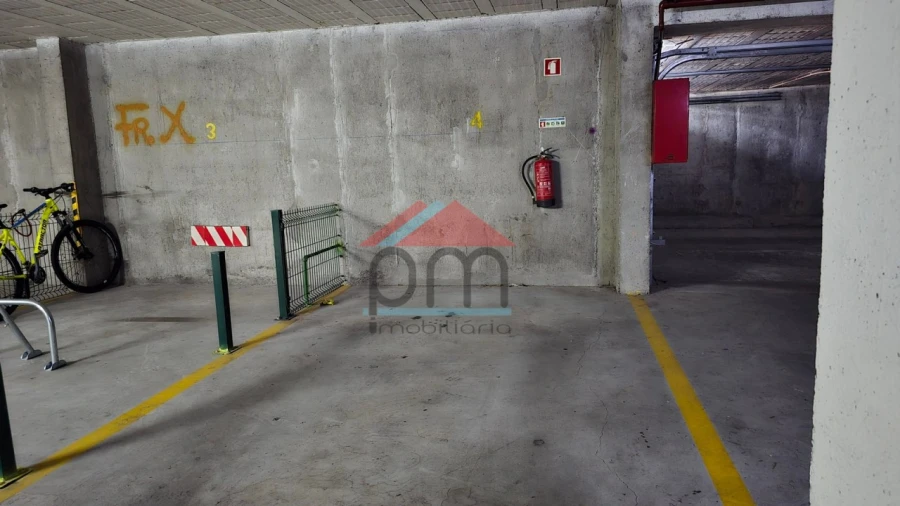 Apartamento T2 para Venda em Mazedo e Cortes Foto 14