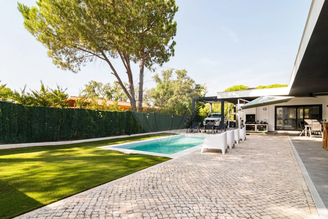 Moradia T4 para Venda em Santo Estêvão Foto 24