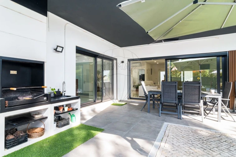 Moradia T4 para Venda em Santo Estêvão Foto 21