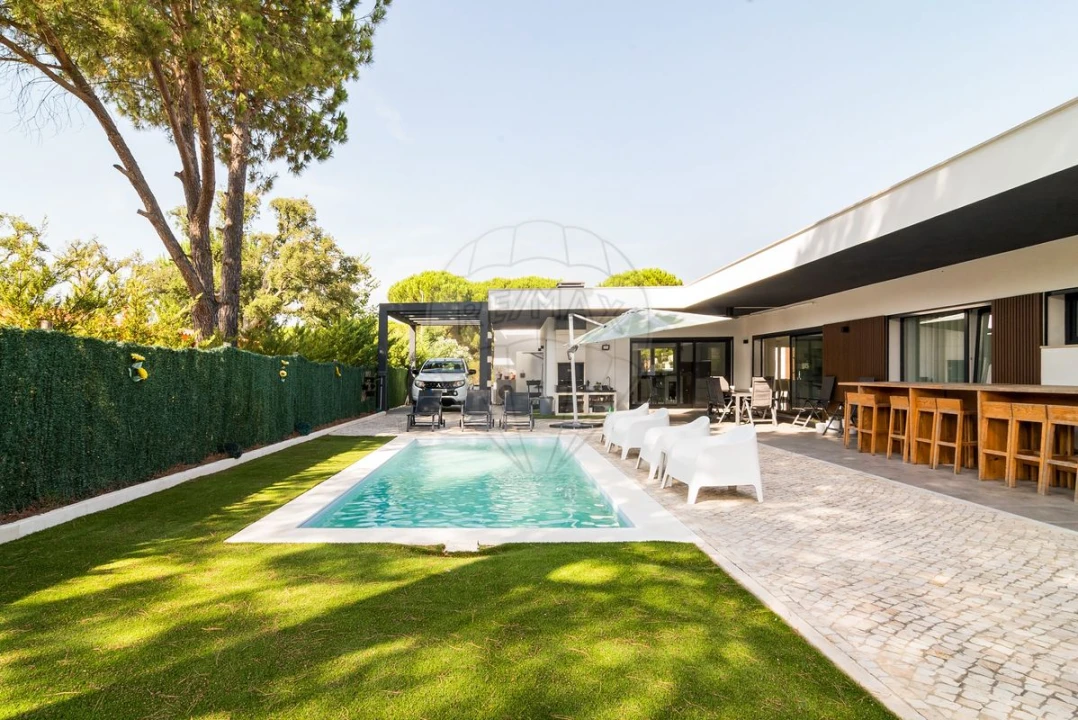 Moradia T4 para Venda em Santo Estêvão Foto 25