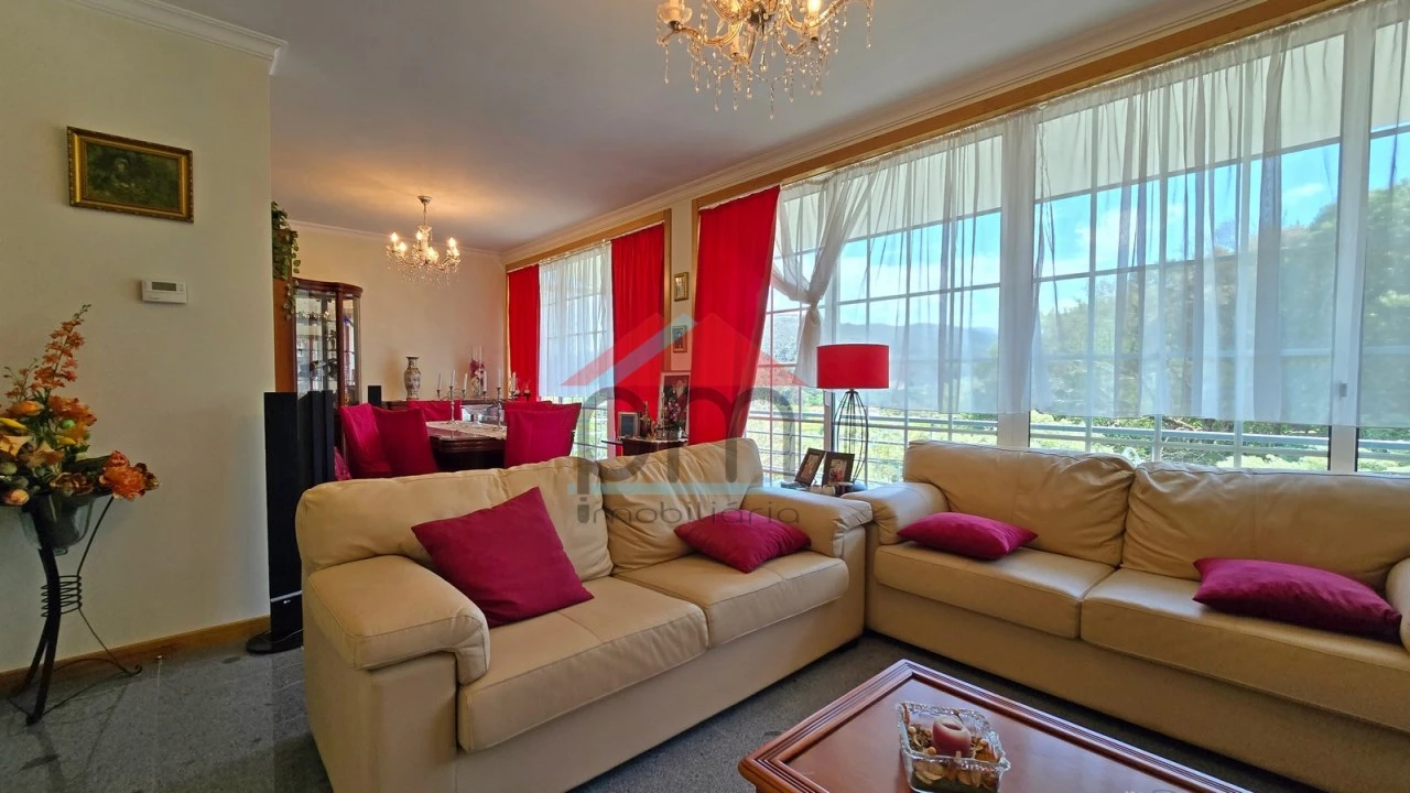 Moradia T3 para Venda em Vilar de Mouros Foto 2