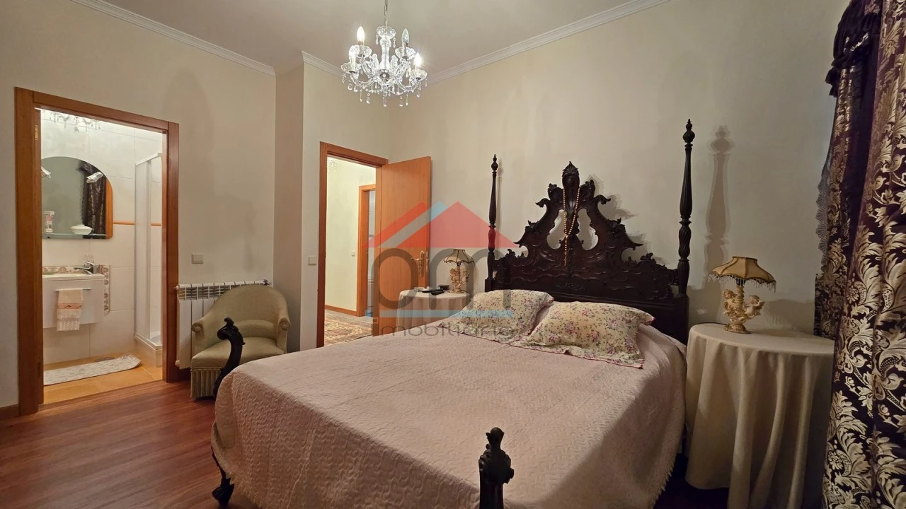 Moradia T3 para Venda em Vilar de Mouros Foto 14