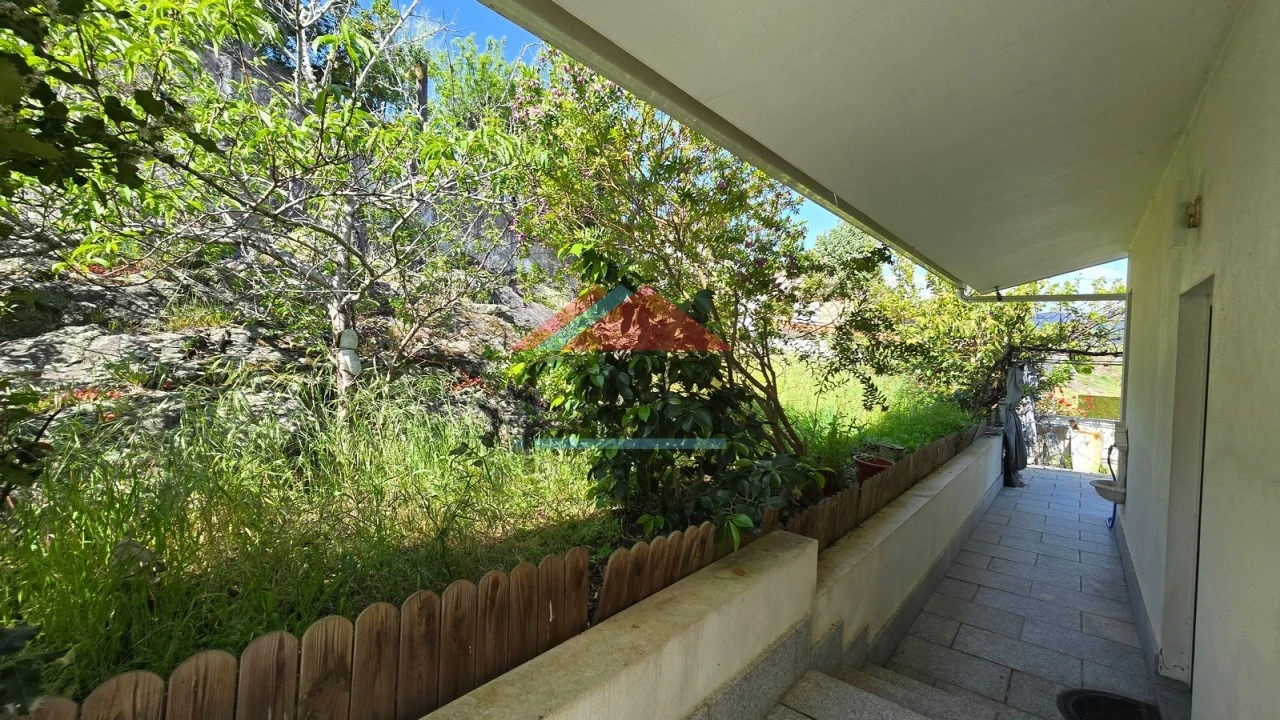 Moradia T3 para Venda em Vilar de Mouros Foto 21