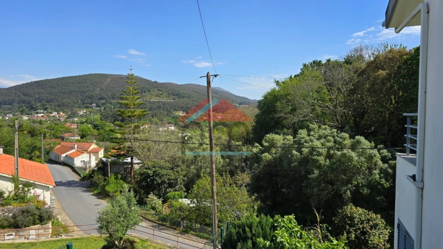 Moradia T3 para Venda em Vilar de Mouros Foto 19