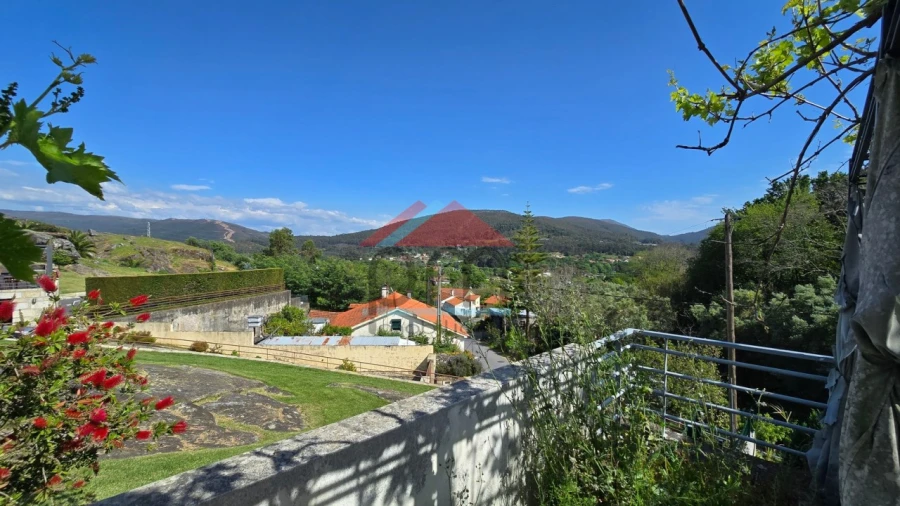 Moradia T3 para Venda em Vilar de Mouros Foto 20