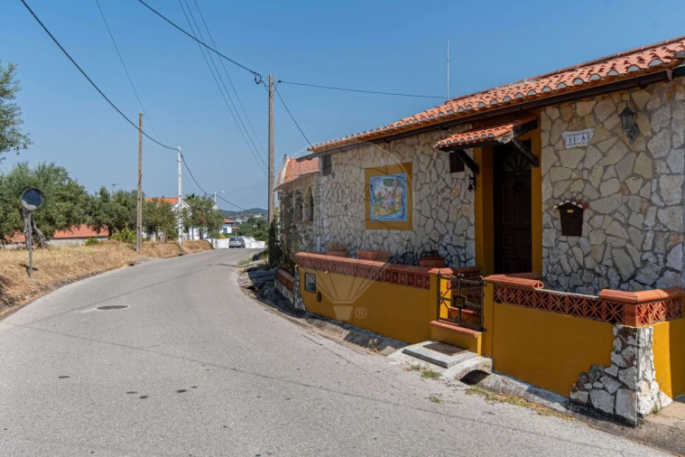 Moradia T2 para Venda em Santa Margarida da Coutada Foto 27