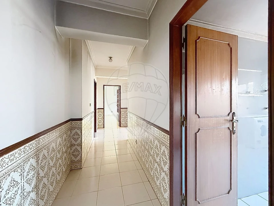 Apartamento T2 para Venda em Cacém e São Marcos Foto 4