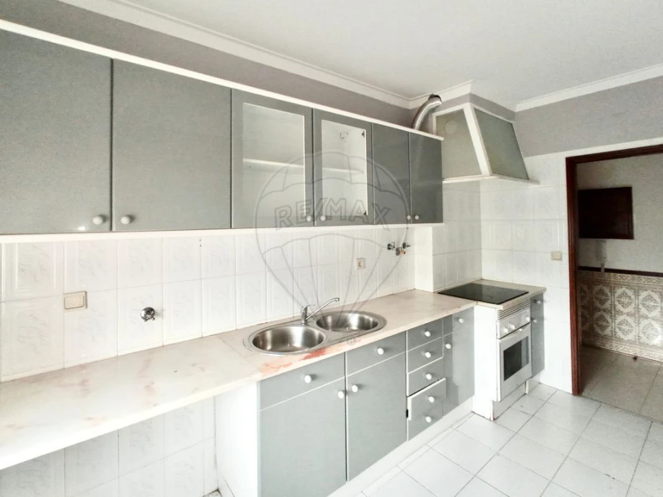 Apartamento T2 para Venda em Cacém e São Marcos Foto 12