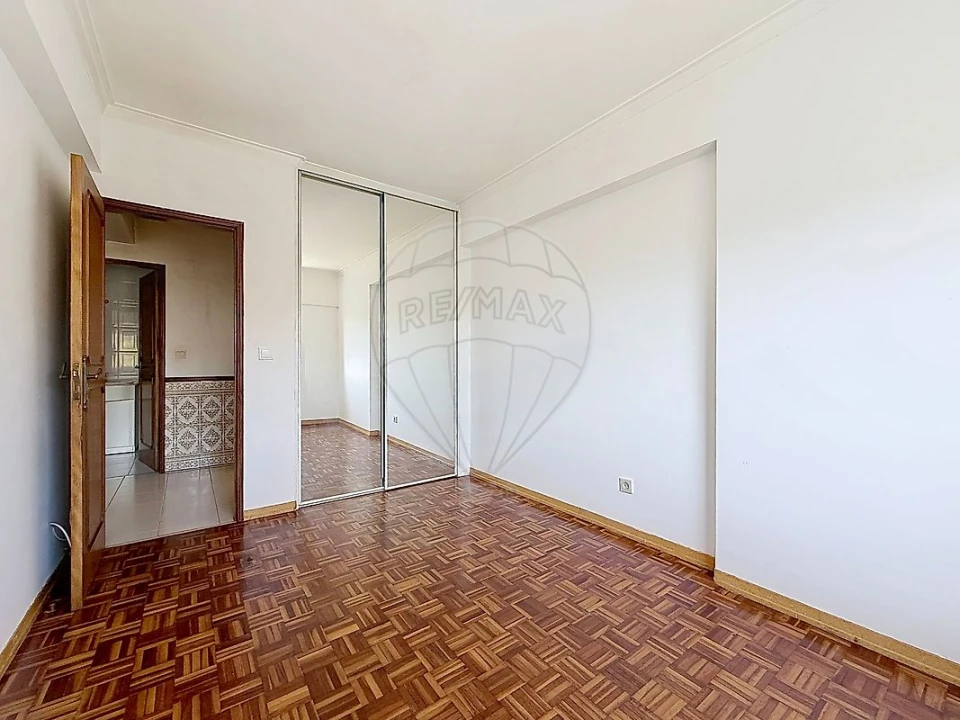 Apartamento T2 para Venda em Cacém e São Marcos Foto 12