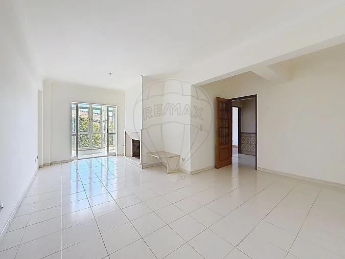 Apartamento T2 para Venda em Cacém e São Marcos Foto 6