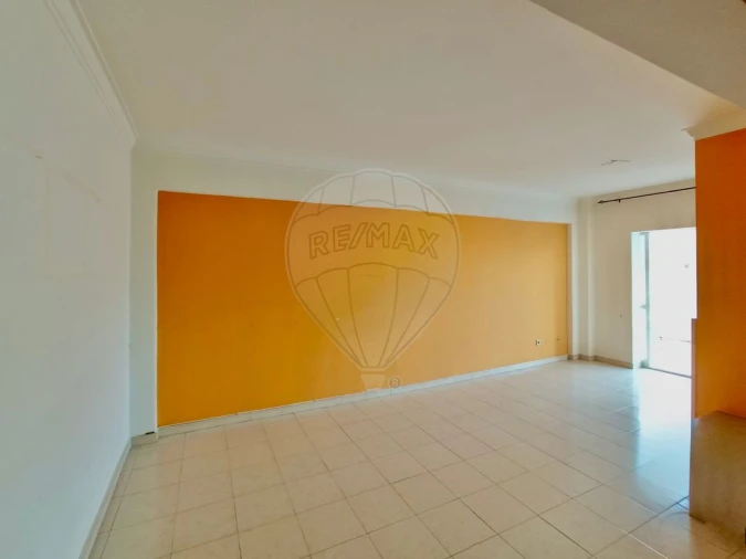 Apartamento T2 para Venda em Cacém e São Marcos Foto 4