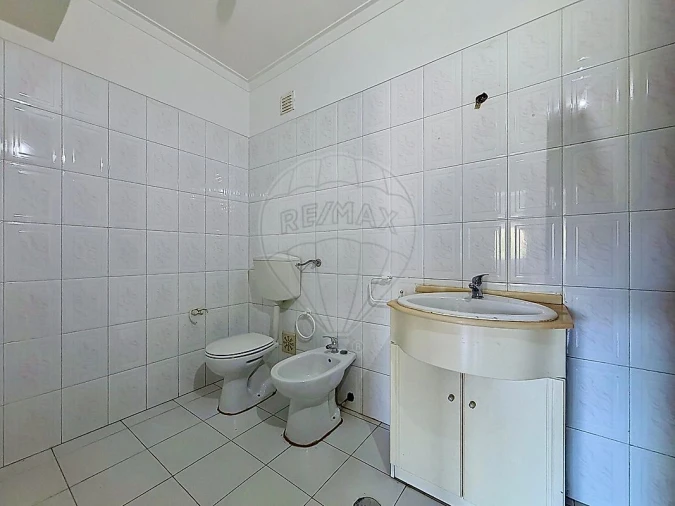 Apartamento T2 para Venda em Cacém e São Marcos Foto 17