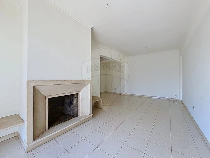 Apartamento T2 para Venda em Cacém e São Marcos Foto 7