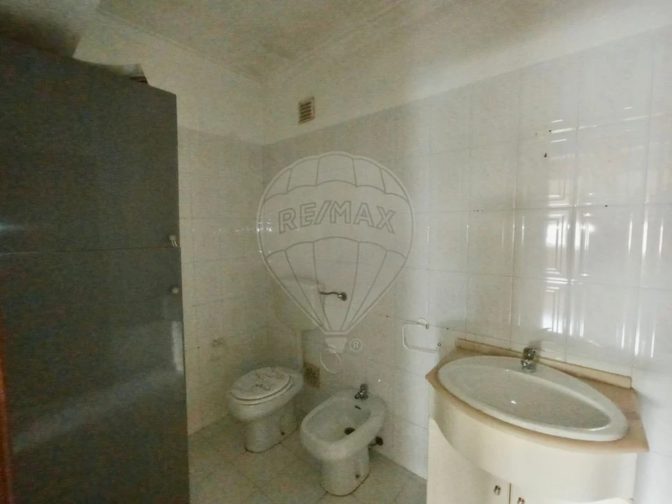 Apartamento T2 para Venda em Cacém e São Marcos Foto 14