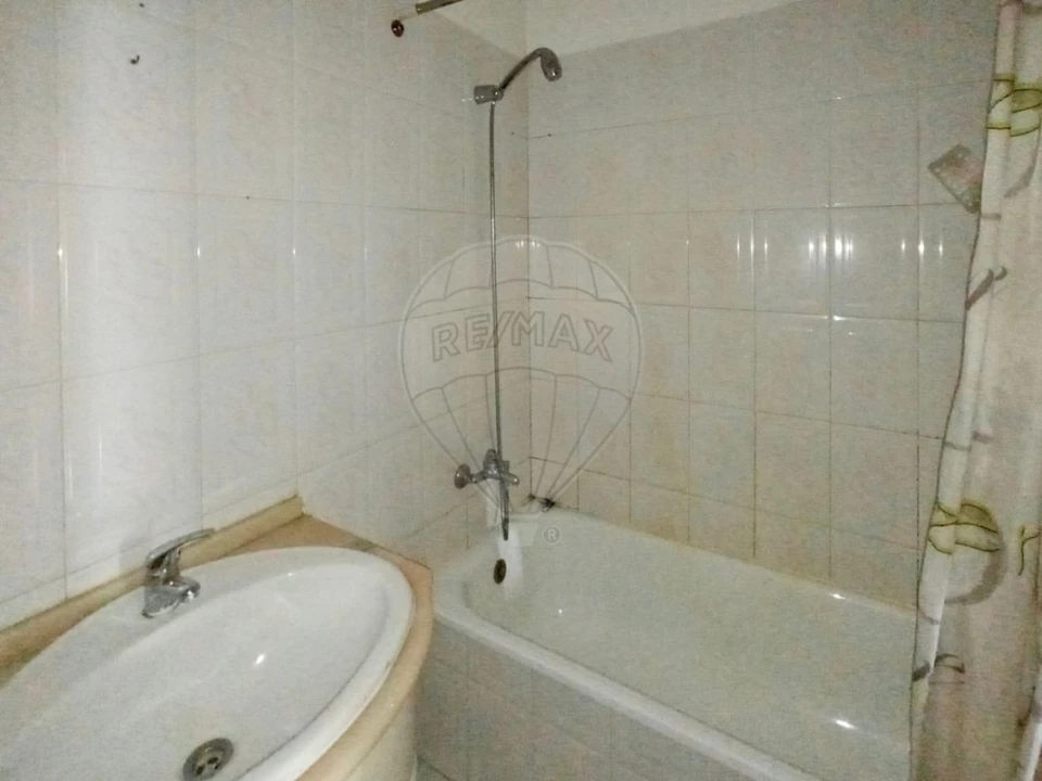 Apartamento T2 para Venda em Cacém e São Marcos Foto 13