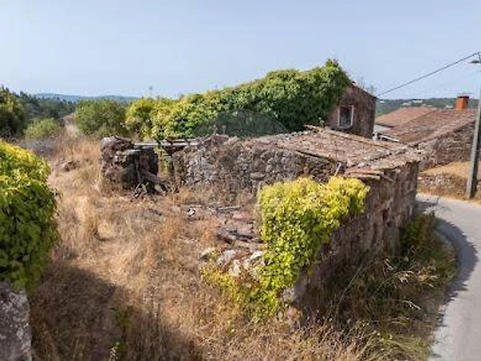 Moradia T1 para Venda em Cumeeira Foto 2