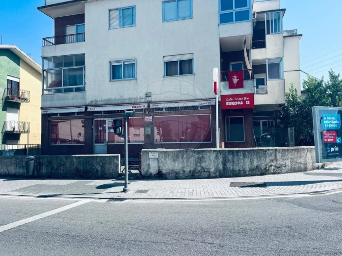 Loja para Arrendamento em Cidade da Maia Foto 2