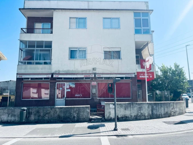 Loja para Arrendamento em Cidade da Maia Foto 7