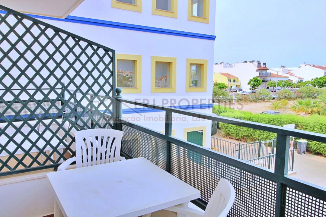 Apartamento T1 para Venda em Altura Foto 4