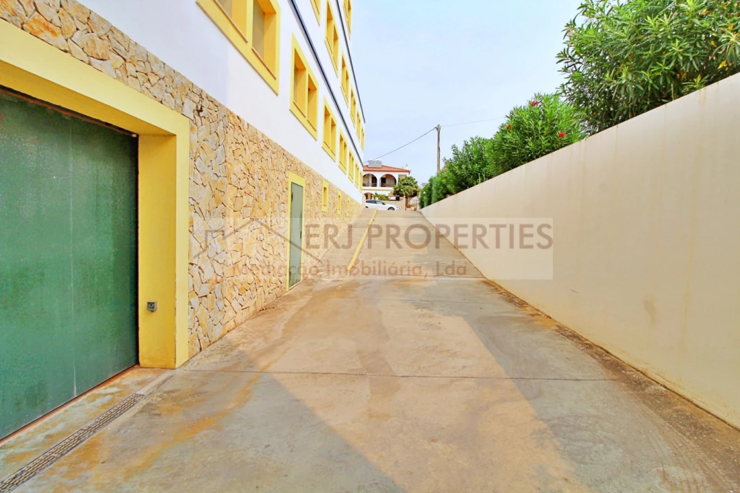 Apartamento T1 para Venda em Altura Foto 13