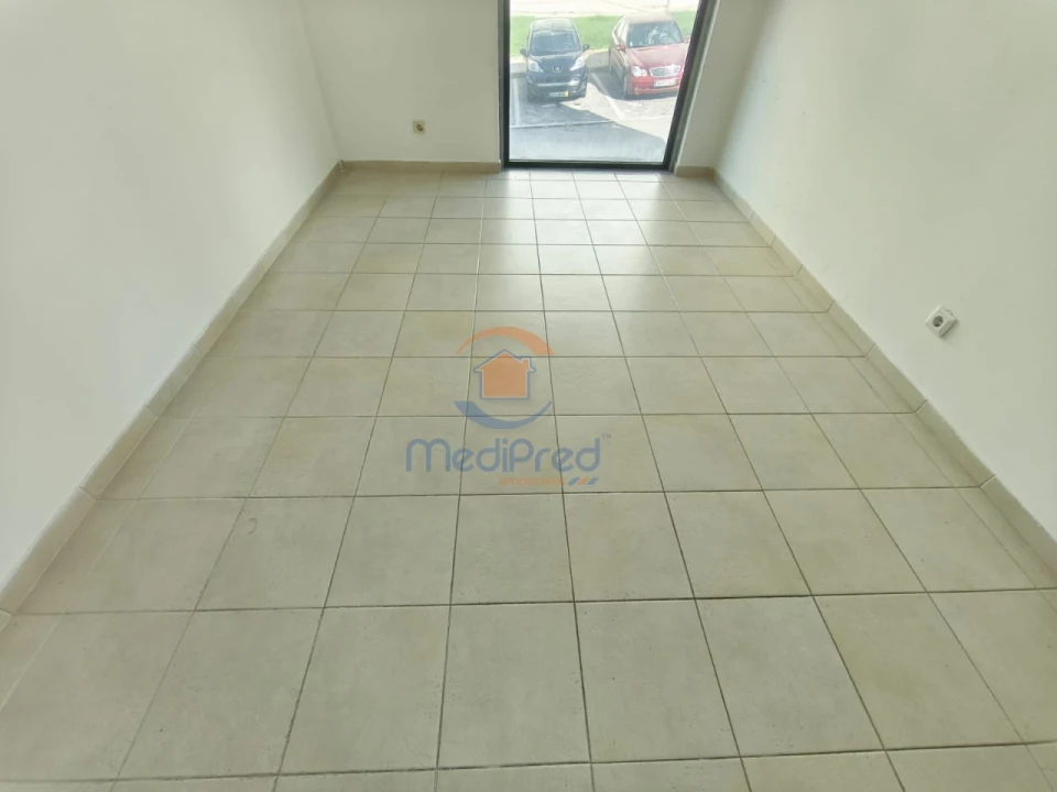 Loja para Venda em Odivelas Foto 7