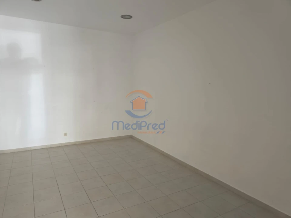 Loja para Venda em Odivelas Foto 10