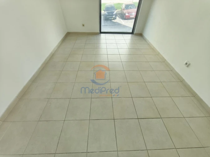 Loja para Venda em Odivelas Foto 7