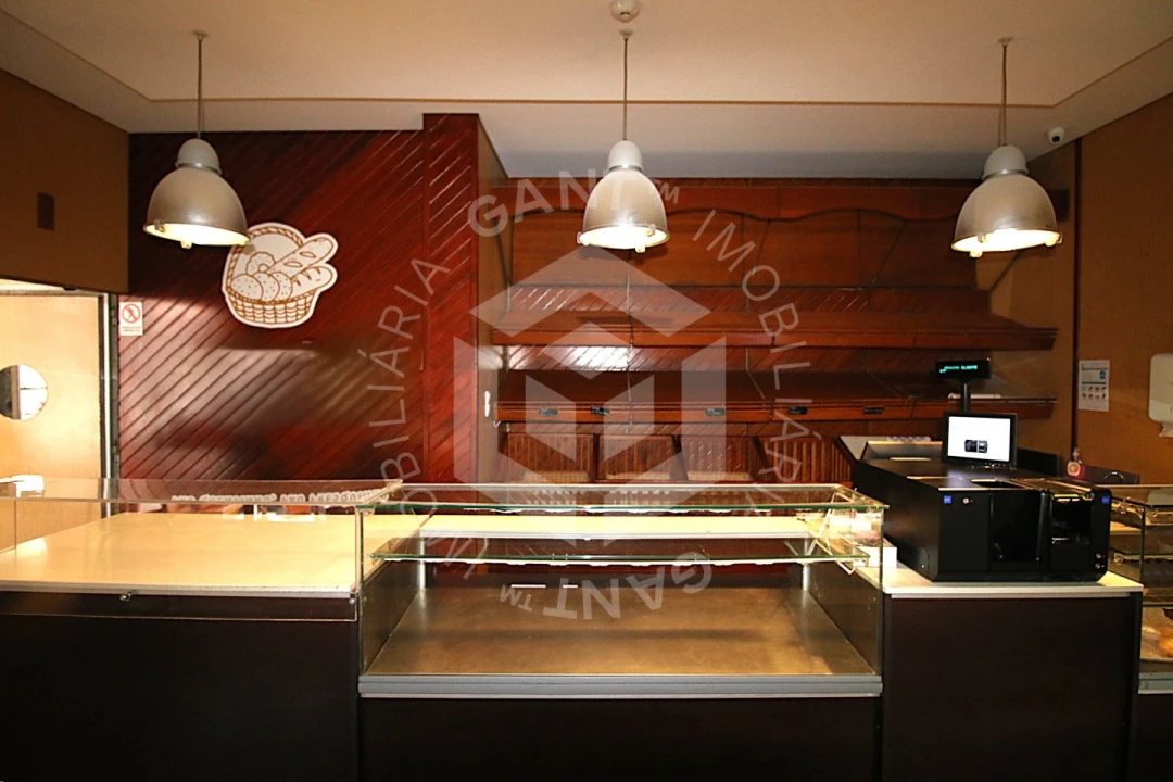 Negócio para Venda em Pontinha e Famões Foto 3