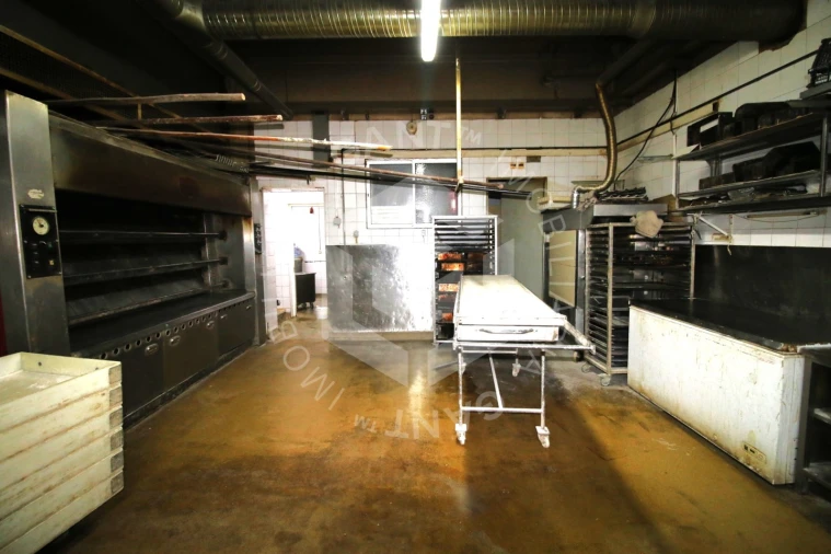 Negócio para Venda em Pontinha e Famões Foto 9