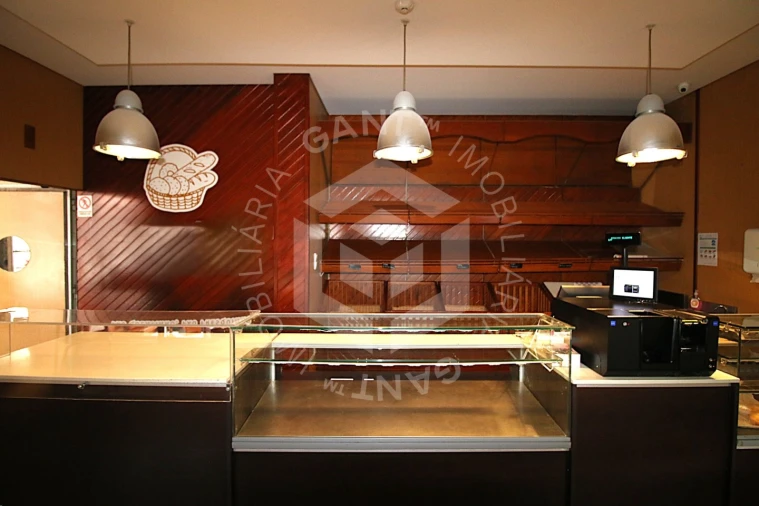 Negócio para Venda em Pontinha e Famões Foto 3