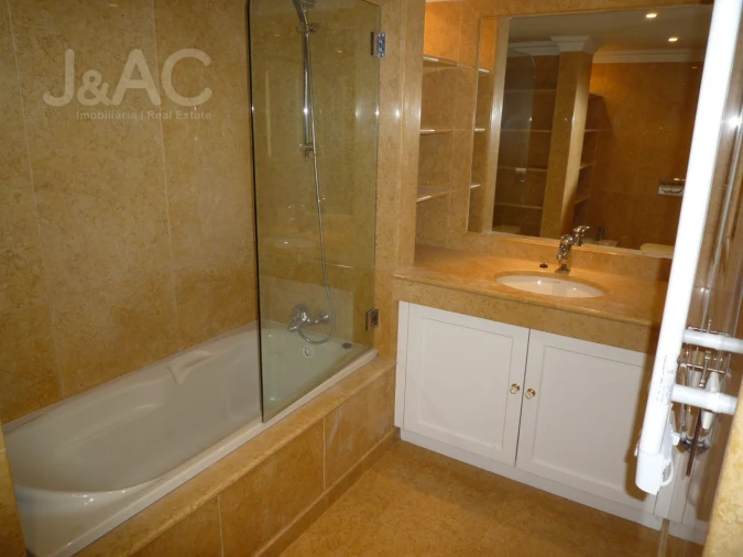 Moradia T7 para Arrendamento em Cascais e Estoril Foto 33