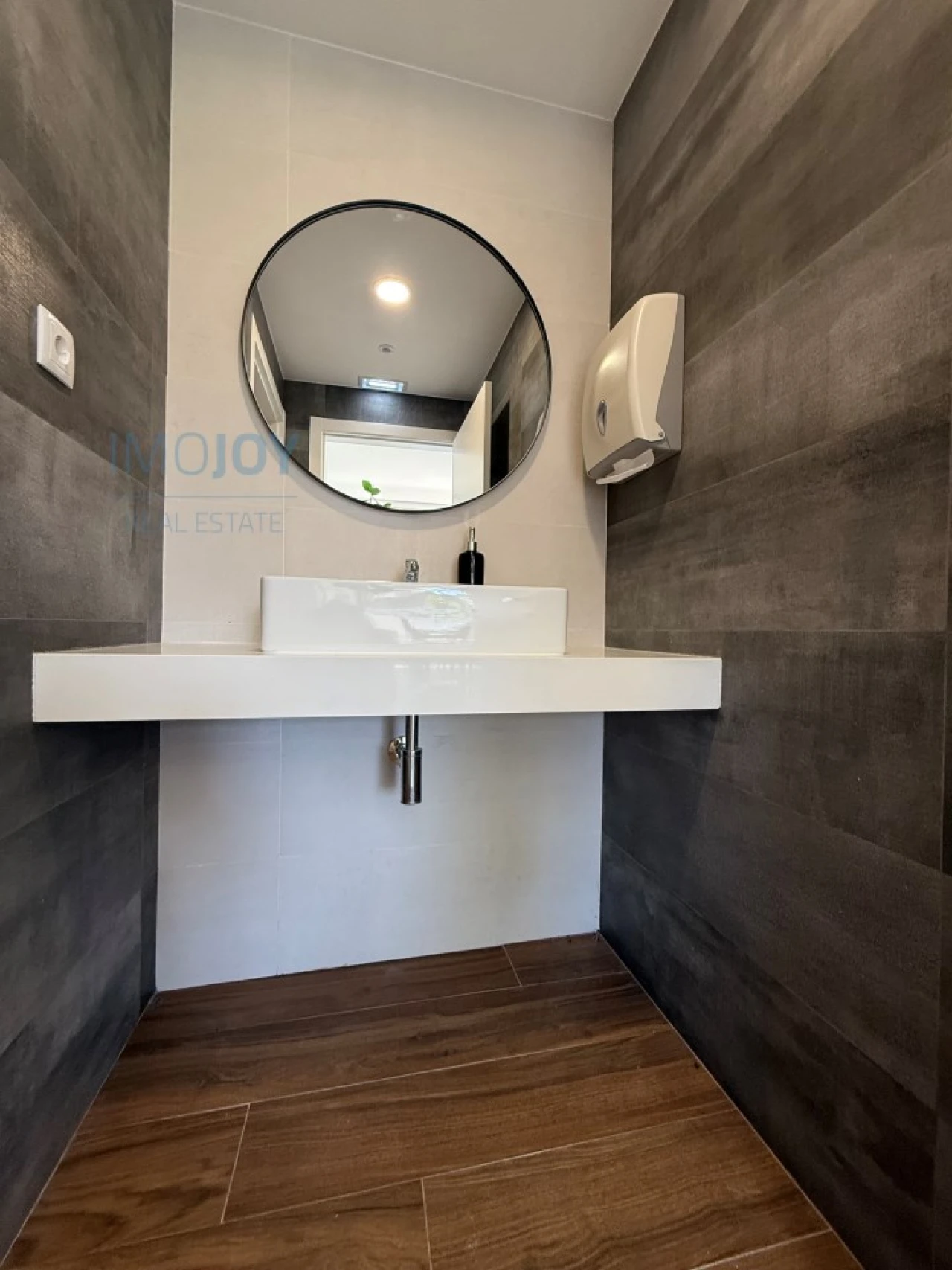 Loja para Venda em Porto Salvo Foto 16