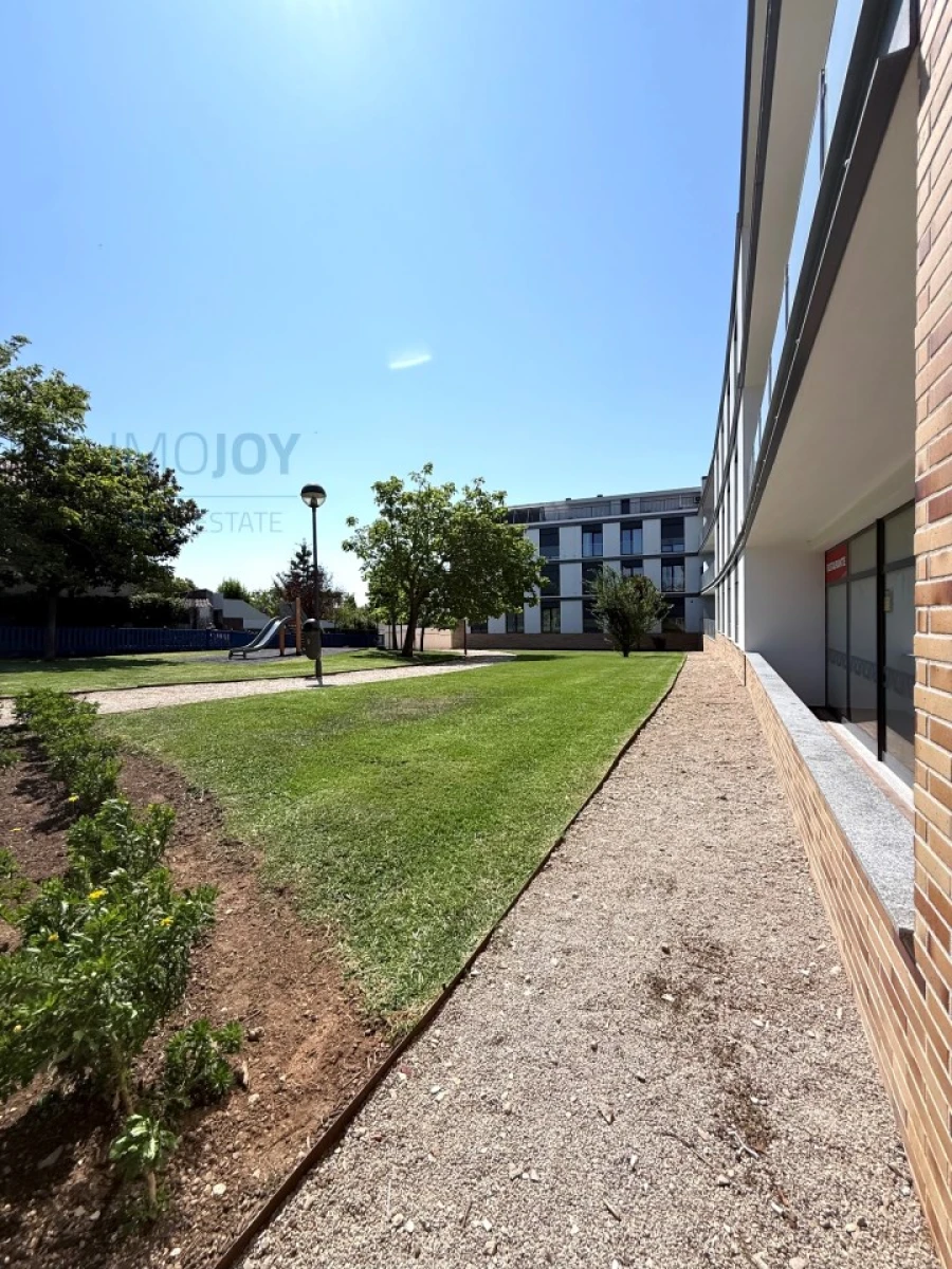 Loja para Venda em Porto Salvo Foto 27