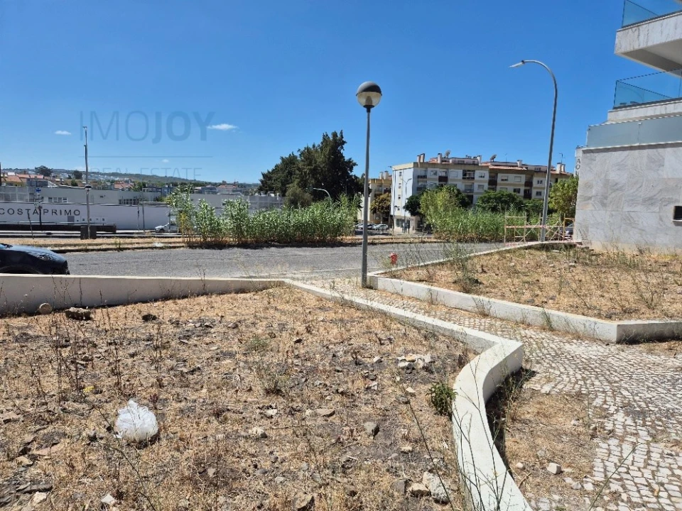 Terreno para Venda em Venteira Foto 9