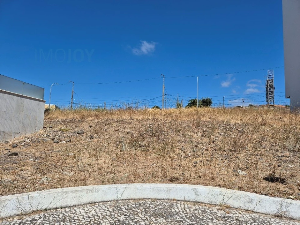 Terreno para Venda em Venteira Foto 14