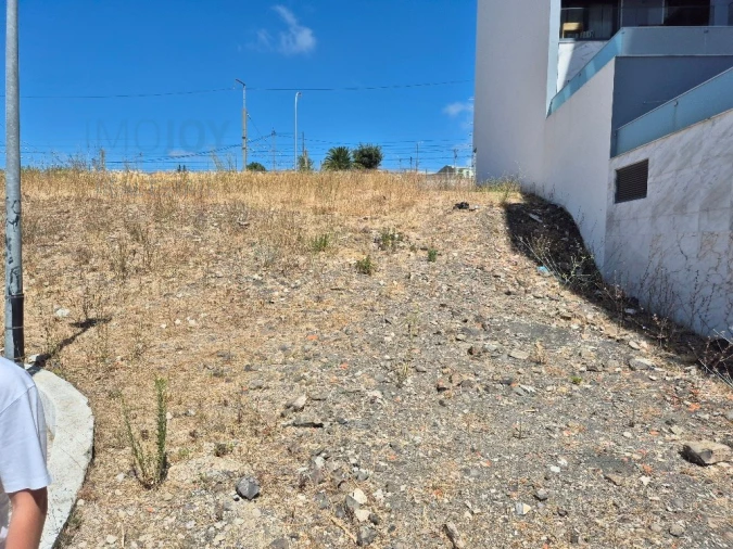 Terreno para Venda em Venteira Foto 11