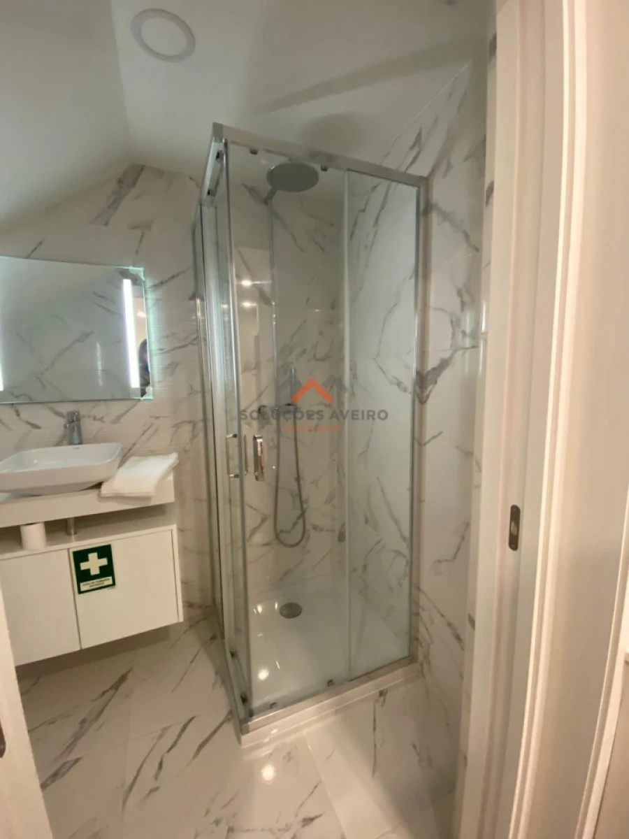 Apartamento T1 para Venda em Glória e Vera Cruz Foto 33