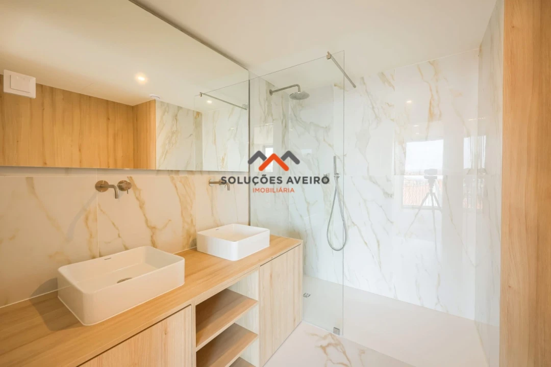 Apartamento T3 para Venda em Glória e Vera Cruz Foto 28