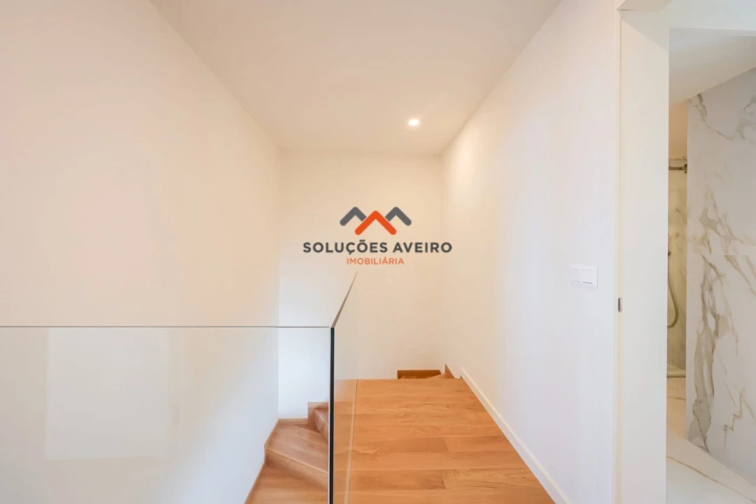 Apartamento T3 para Venda em Glória e Vera Cruz Foto 33