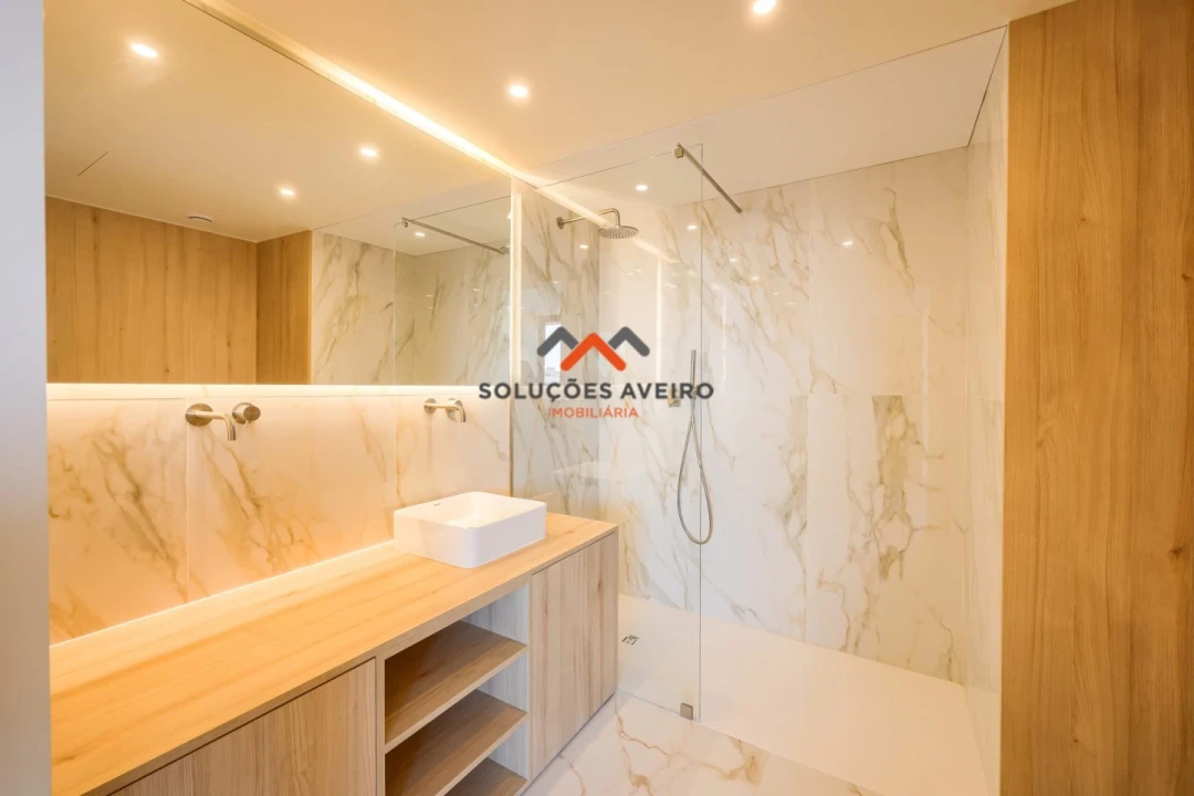 Apartamento T3 para Venda em Glória e Vera Cruz Foto 51