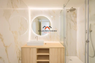 Apartamento T3 para Venda em Glória e Vera Cruz