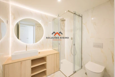 Apartamento T3 para Venda em Glória e Vera Cruz
